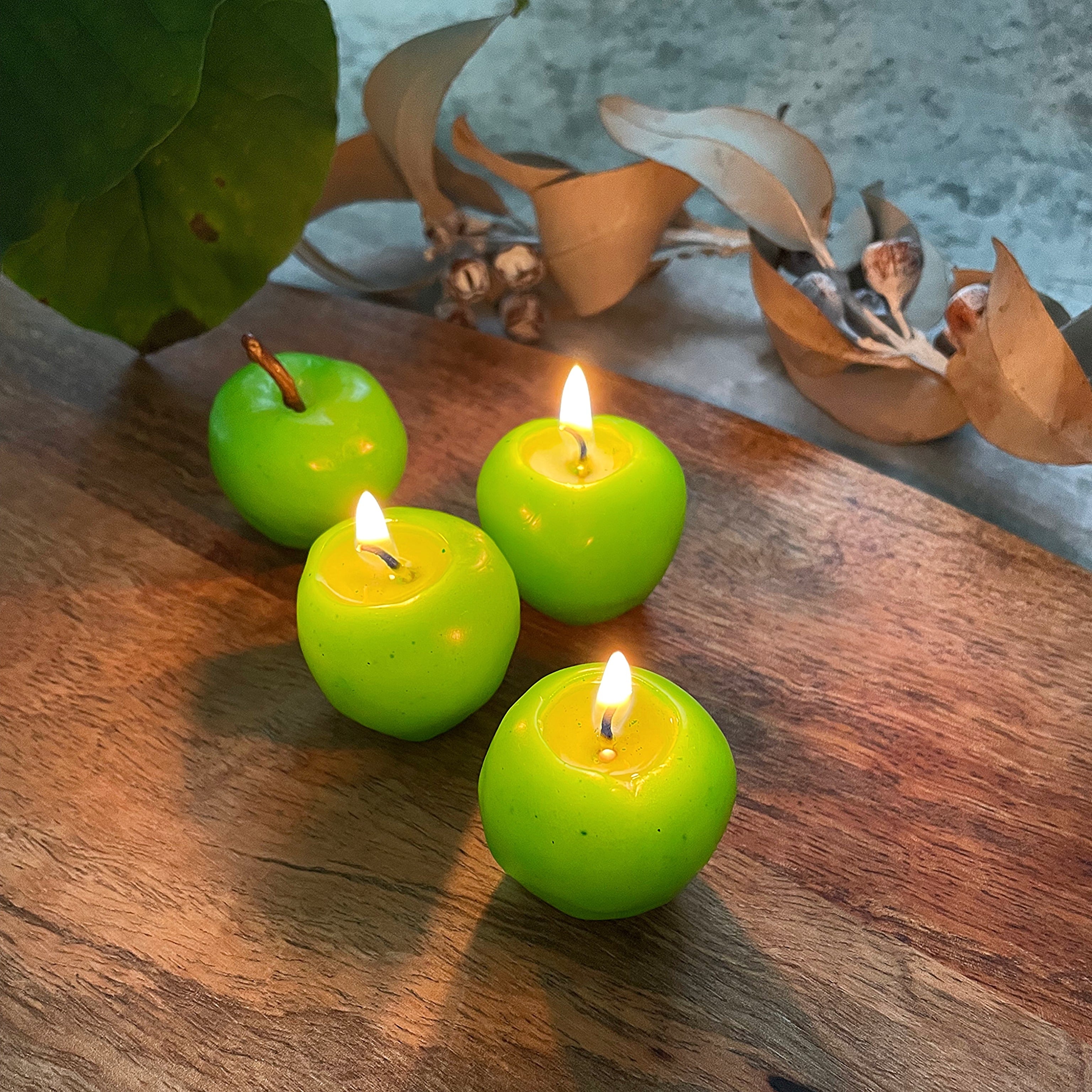 小さな青りんごキャンドル 天然の蜜蝋たっぷり ／Beeswax／Vegetable
