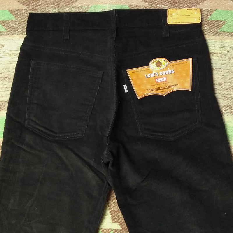 80s Levi's 519-1558 Black Corduroy Pants (W32) DEAD-STOCK 80s Levi's 519-1558 Black Corduroy Pants (W32) DEAD-STOCK