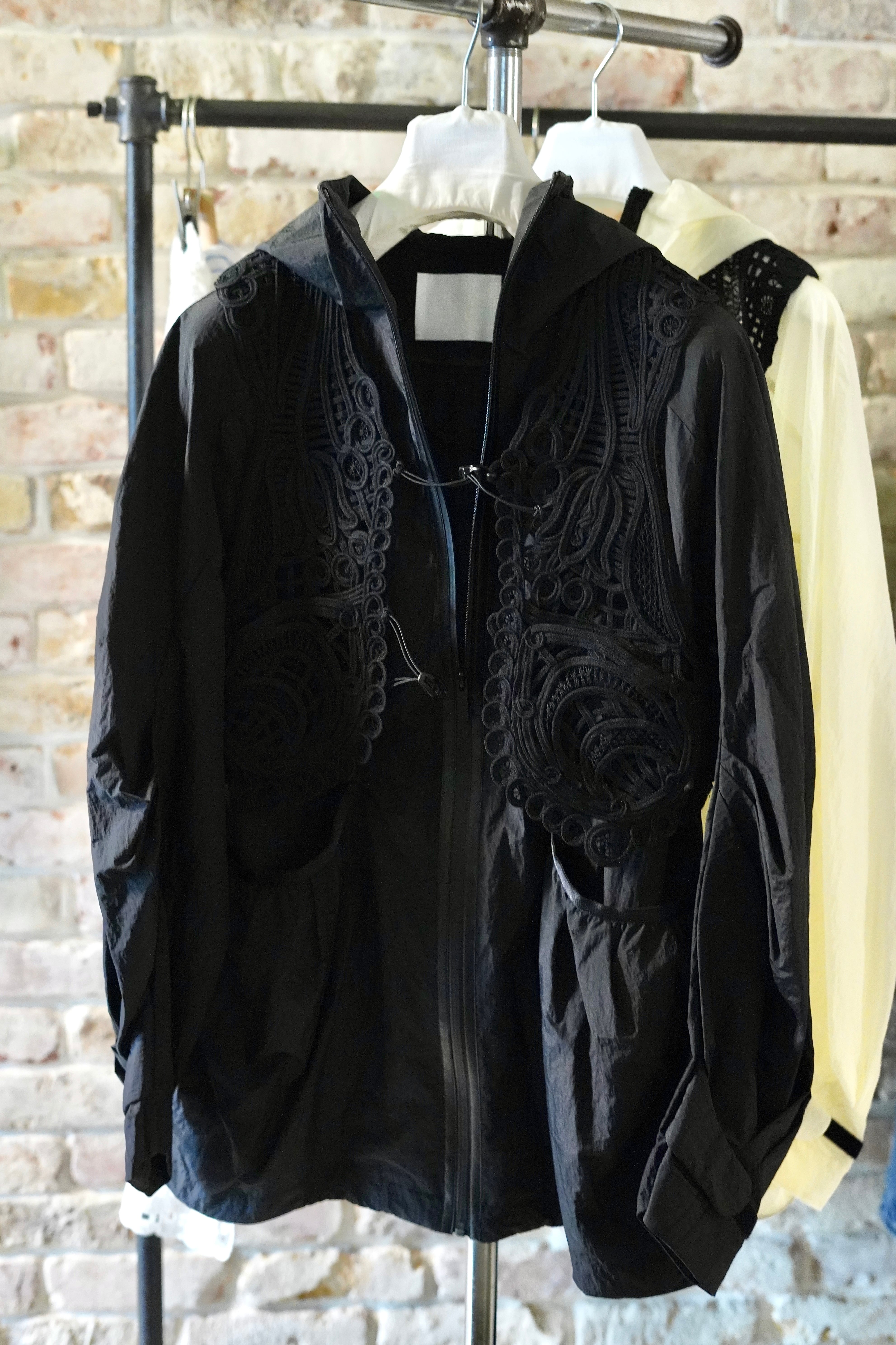 Mame Kurogouchi / Nylon Oversized Jacket with Cording Embroidery
