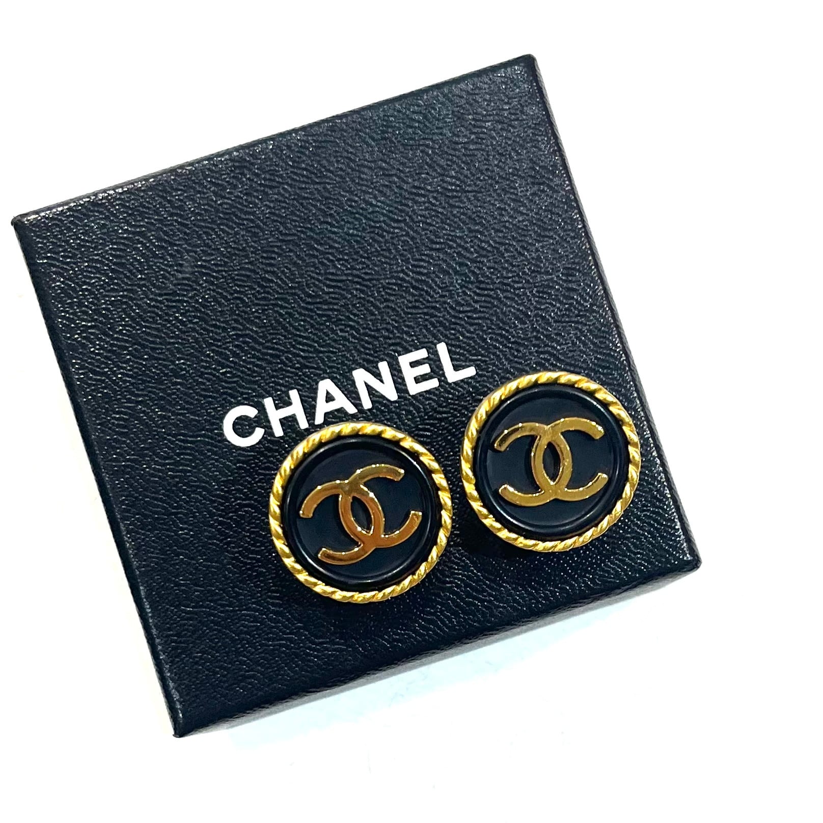 CHANEL】2364 シャネル96年製 ヴィンテージ ブラックゴールドココ