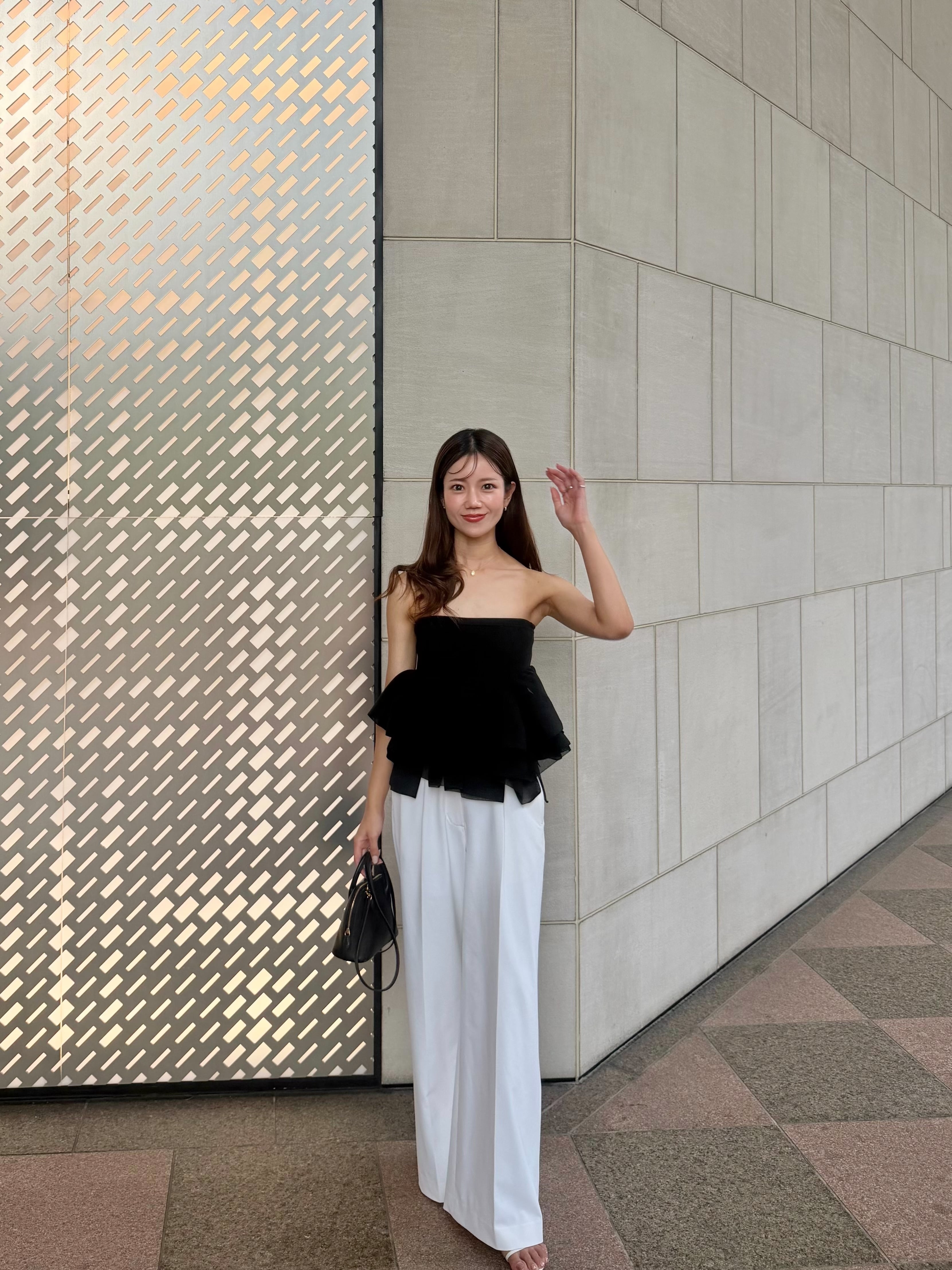 予約】tutu tops / black (8月中旬発送予定) | HYEON