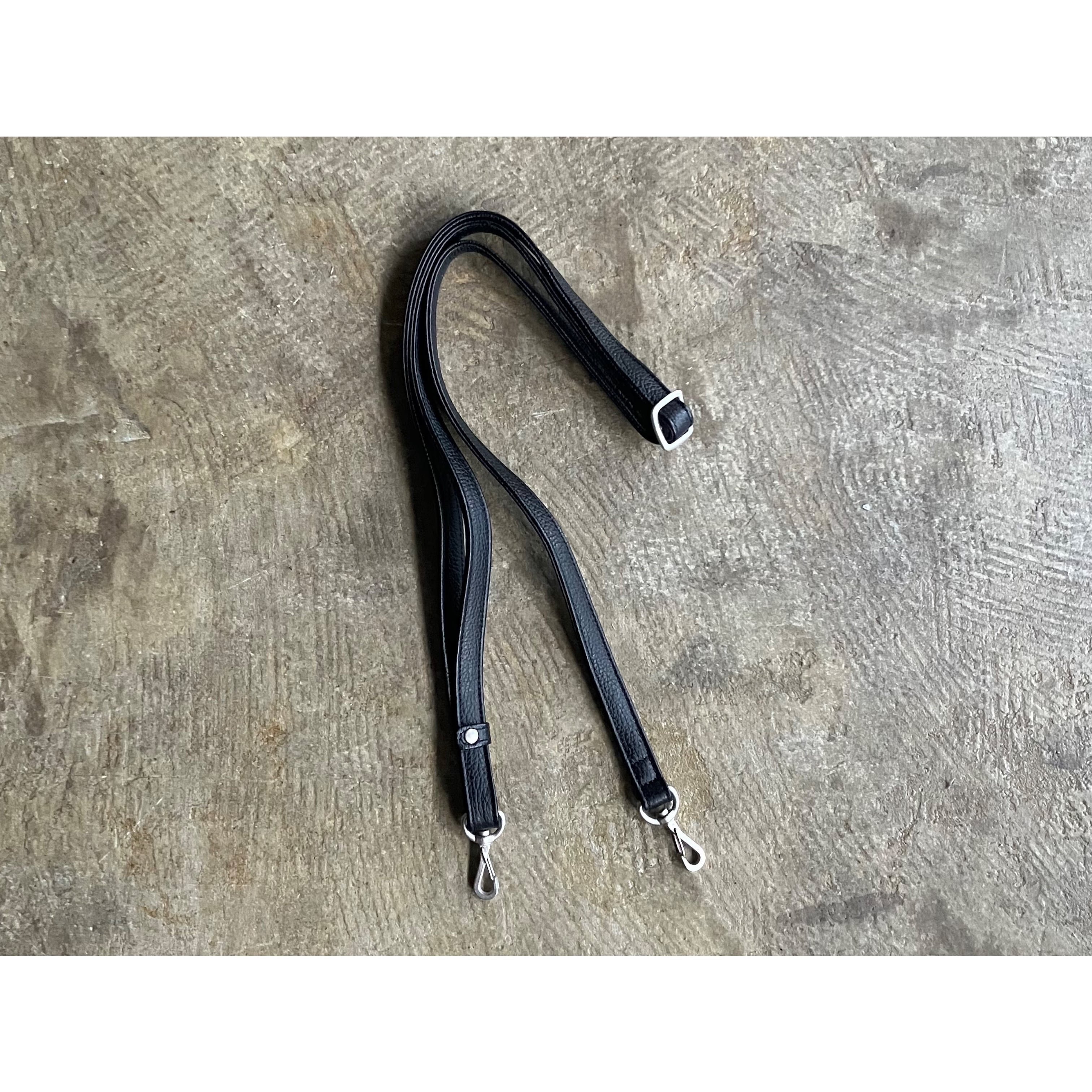 SLOW(スロウ) Shrink Leather Gasmask Shoulder L | AUTHENTIC Life Store