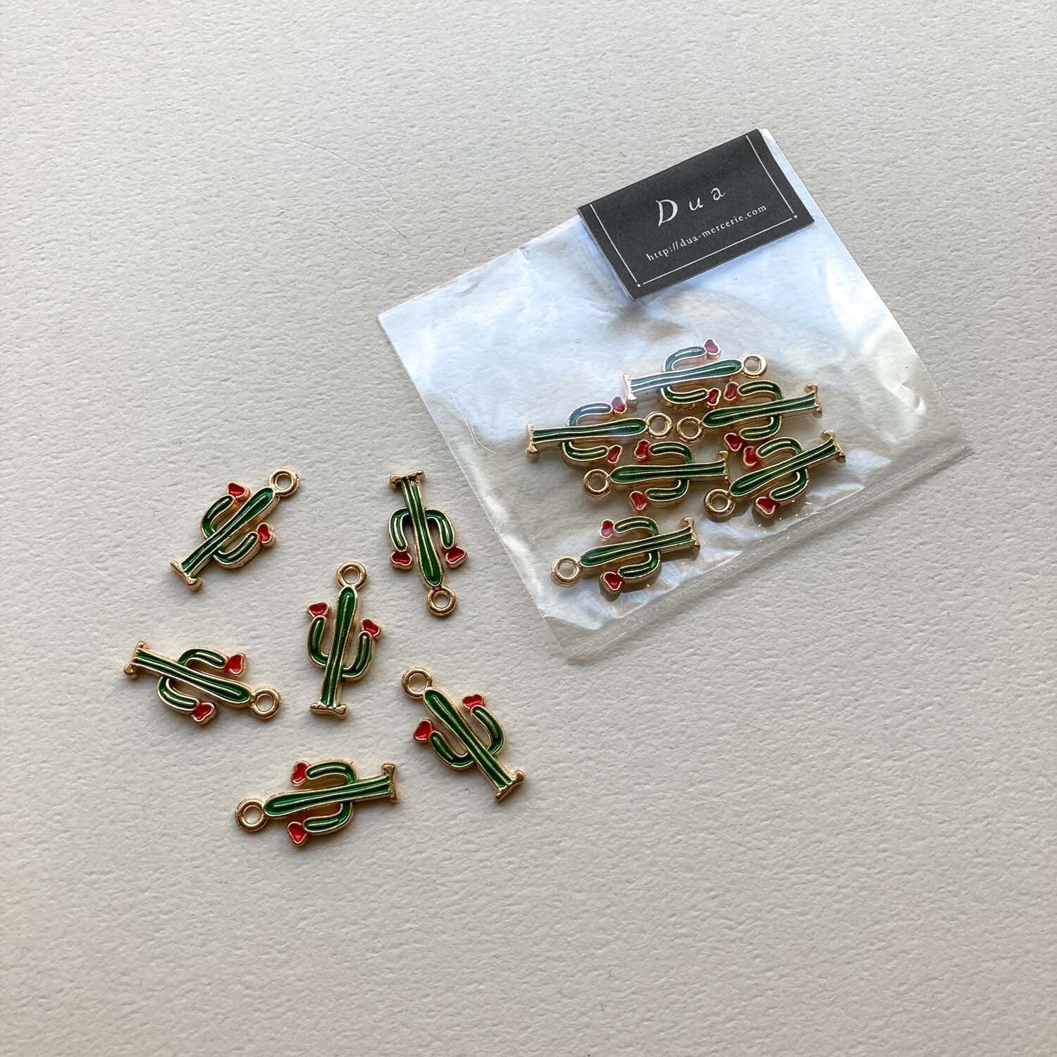 再入荷〉赤花サボテンメタルチャームパック（6p） | Dua-アクセサリー