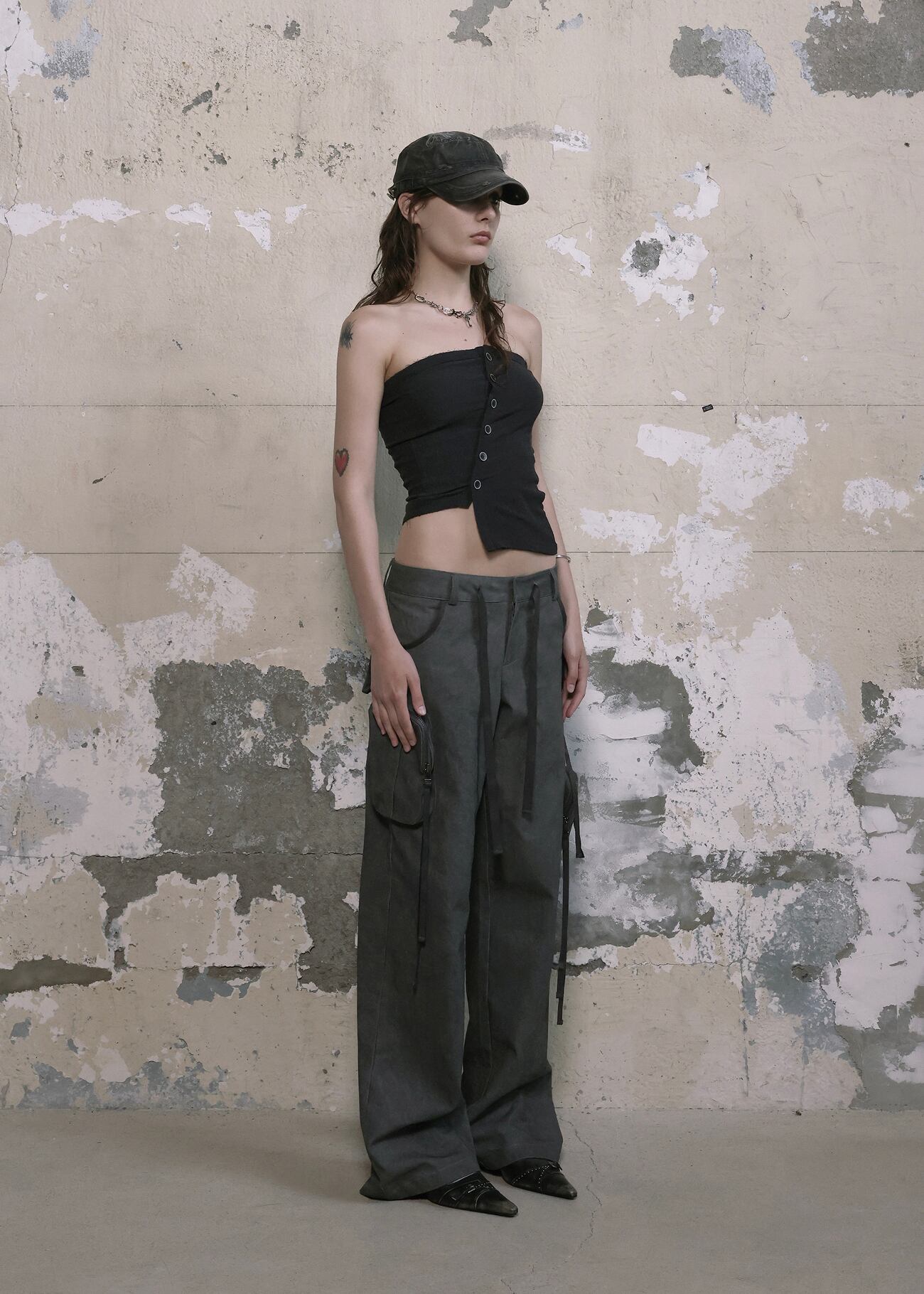 BOHEMIAN SEOUL] OBLIQUE BUTTON BUSTIER, CHARCOAL 正規品 韓国