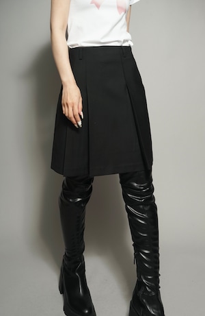 BOX PLEATS SKIRT (BLACK) 2402-24-57