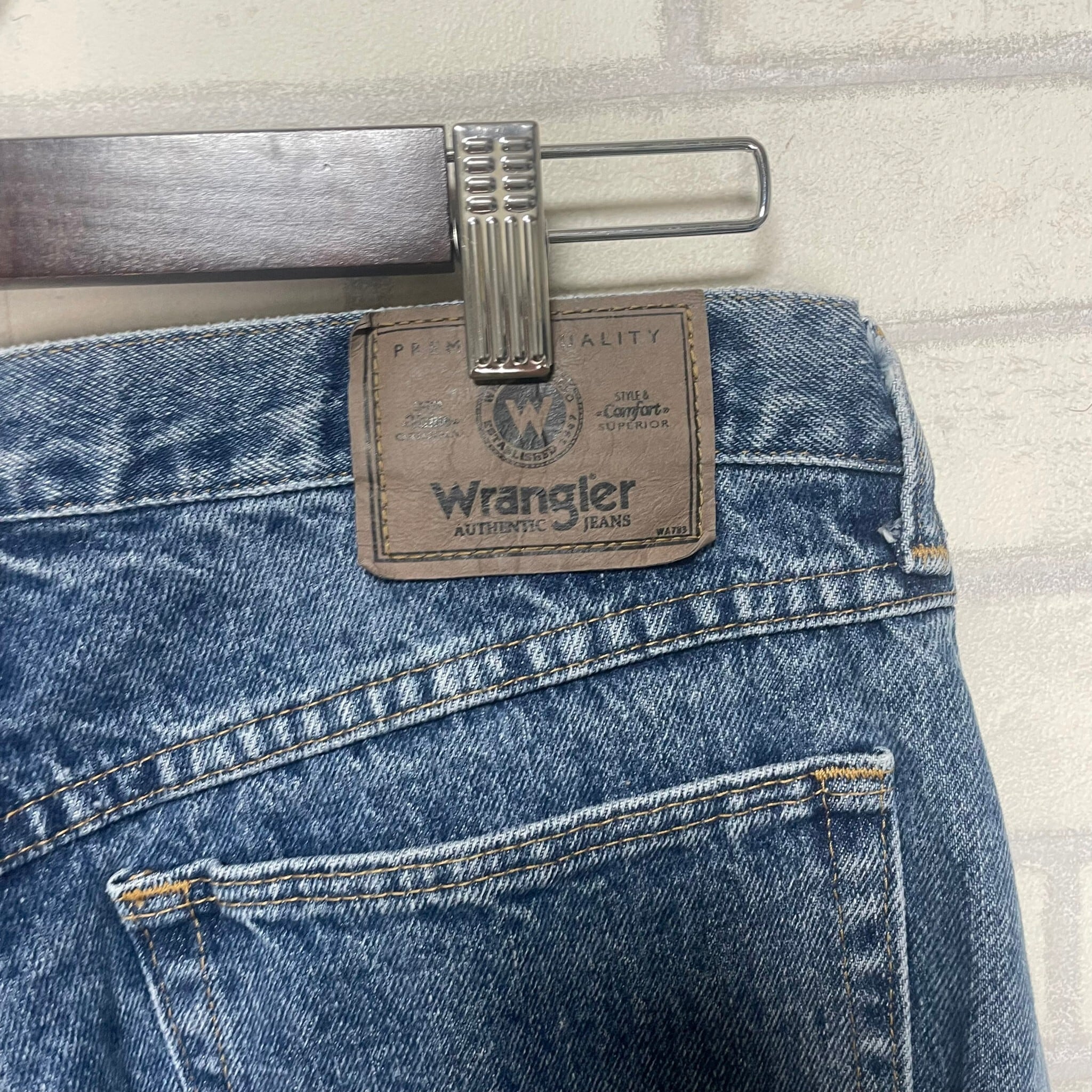 W32×L30】wrangler デニムパンツ 革パッチ | 古着屋OLDGREEN