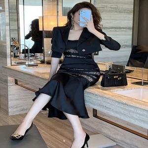 【送料無料】 ロングドレス 2点セット 衣装 ミモレ Aライン フレア プルオーバー キャミソール レース 薄手生地 エレガント 可愛い 大人可愛い きれいめ シンプル カジュアル シック コンサバ 華やか 大人 上品 おしゃれ お洒落 主役級 こなれ感 高見え 高級感 春 夏 30代 40代 レディース 女性用 お呼ばれ 入学式 入園式 結婚式 二次会 パーティ 演奏会 フォーマル ファッション 体型カバー 美脚 脚長 定番 垢抜け 存在感 ブラック 大人カラー モノトーン