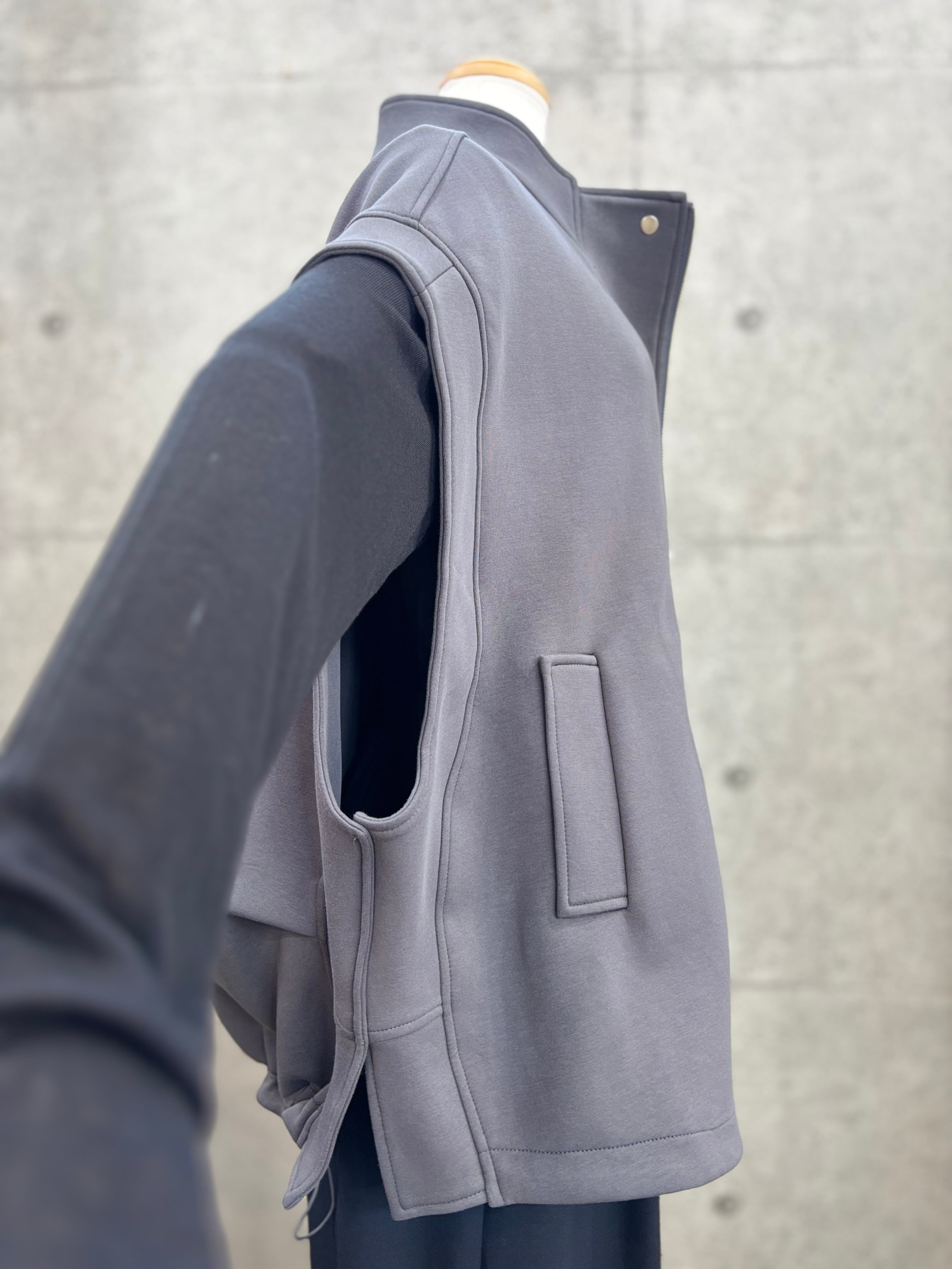 10％OFF＆送料無料】DigniteCollier(ディニテコリエ) スリーブレス