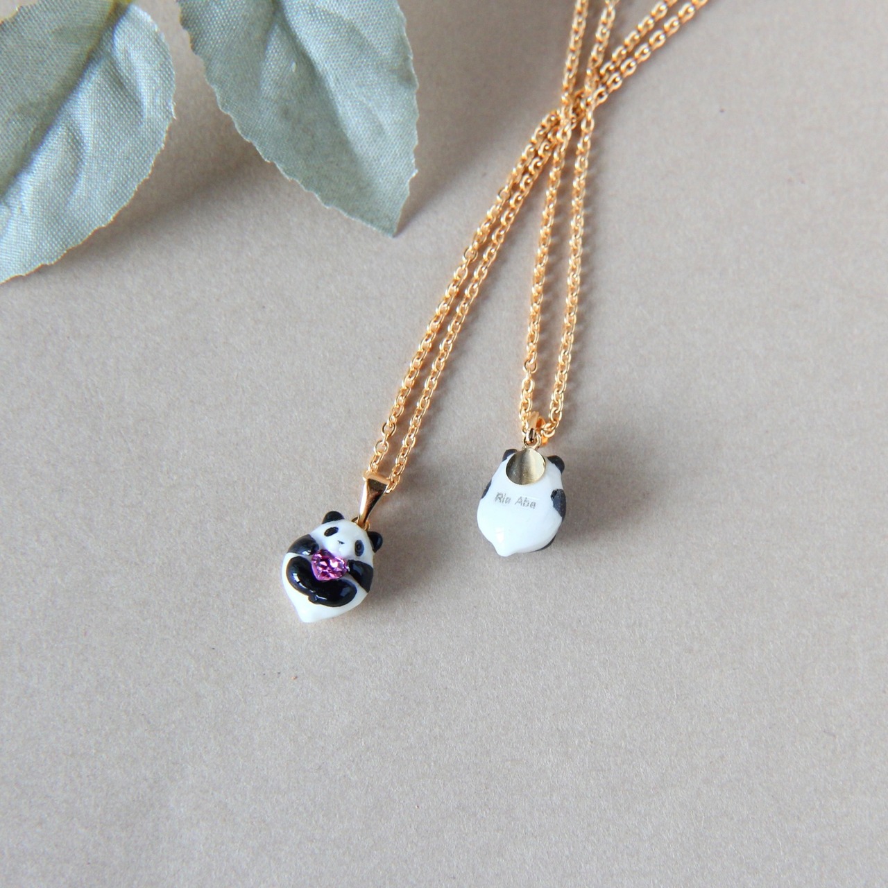 小さいパンダネックレス
