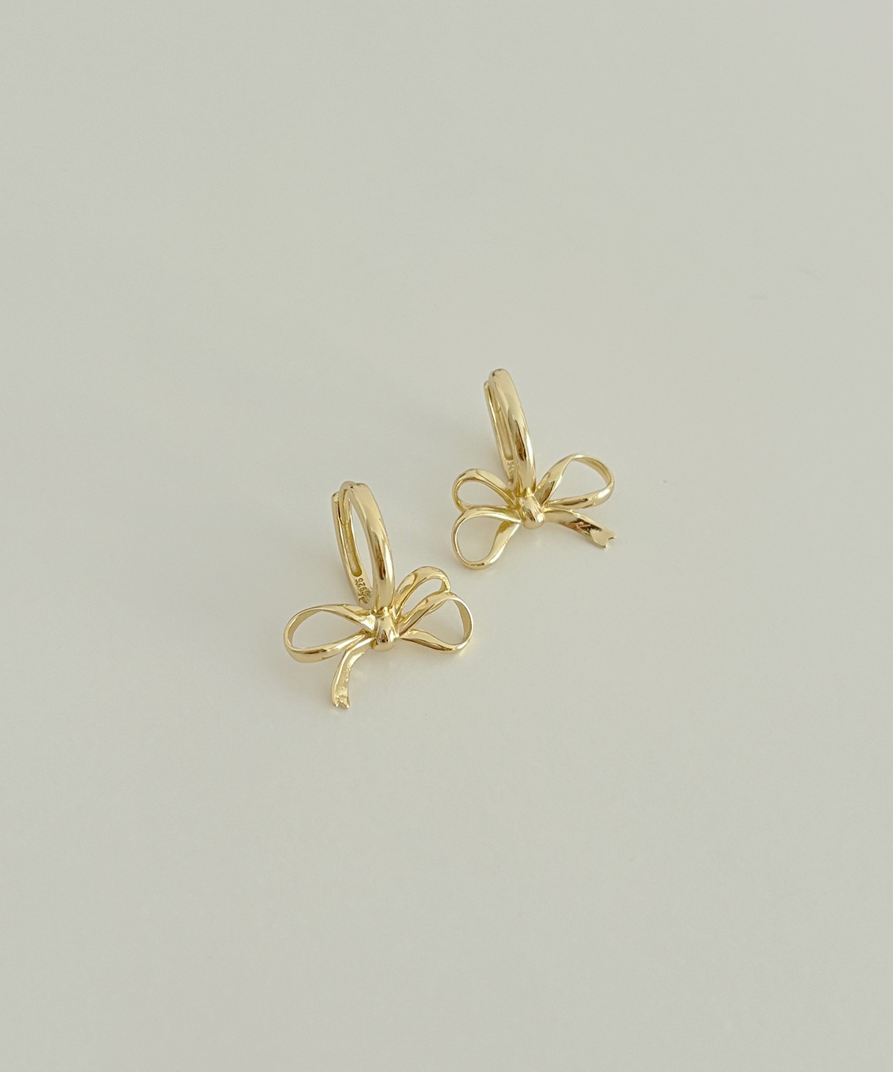S I U R | ribbon hoop pierce _ s925
