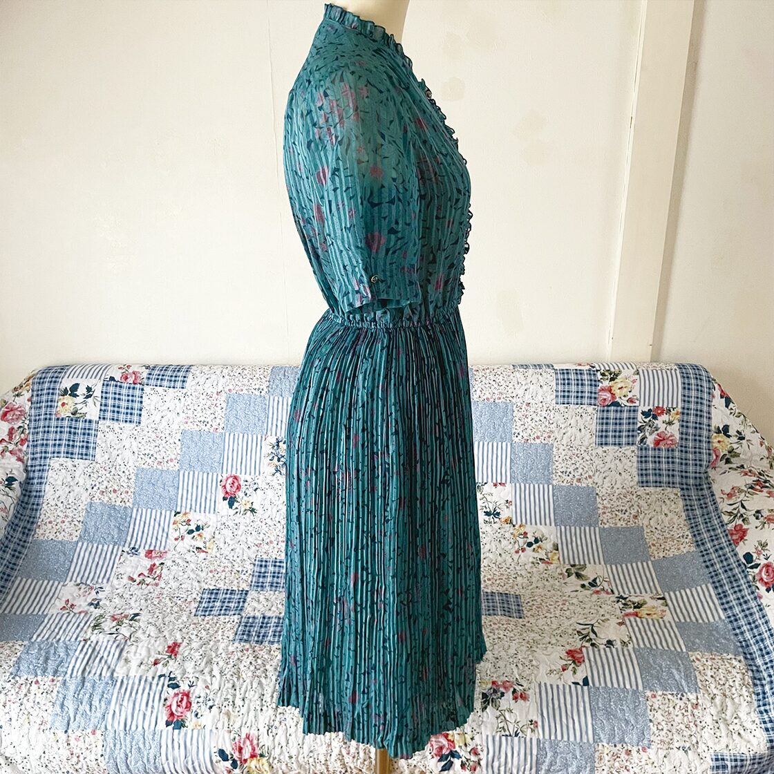 60-70s ターコイズブルー 花柄 フリルプリーツ ワンピース 昭和レトロ 