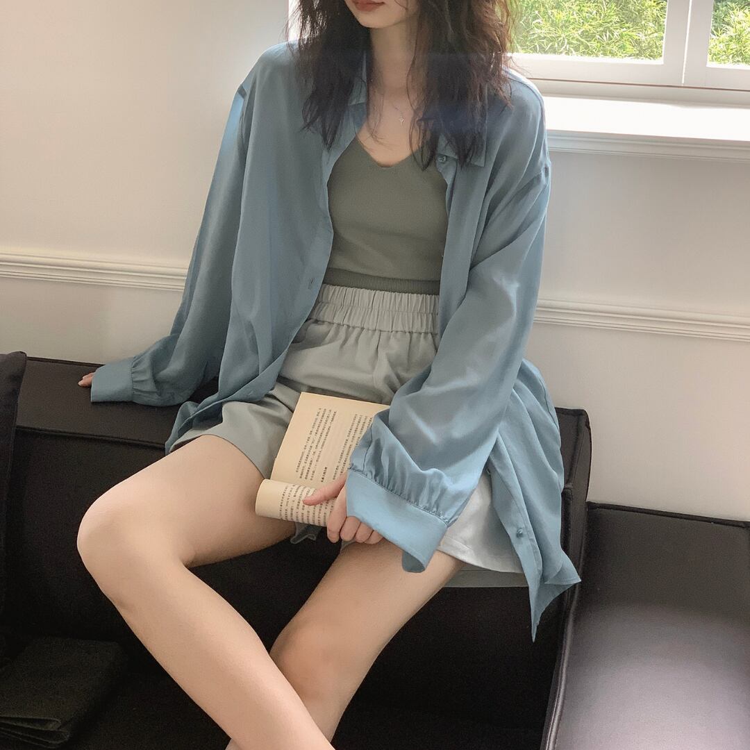 Blue polo collar shirt