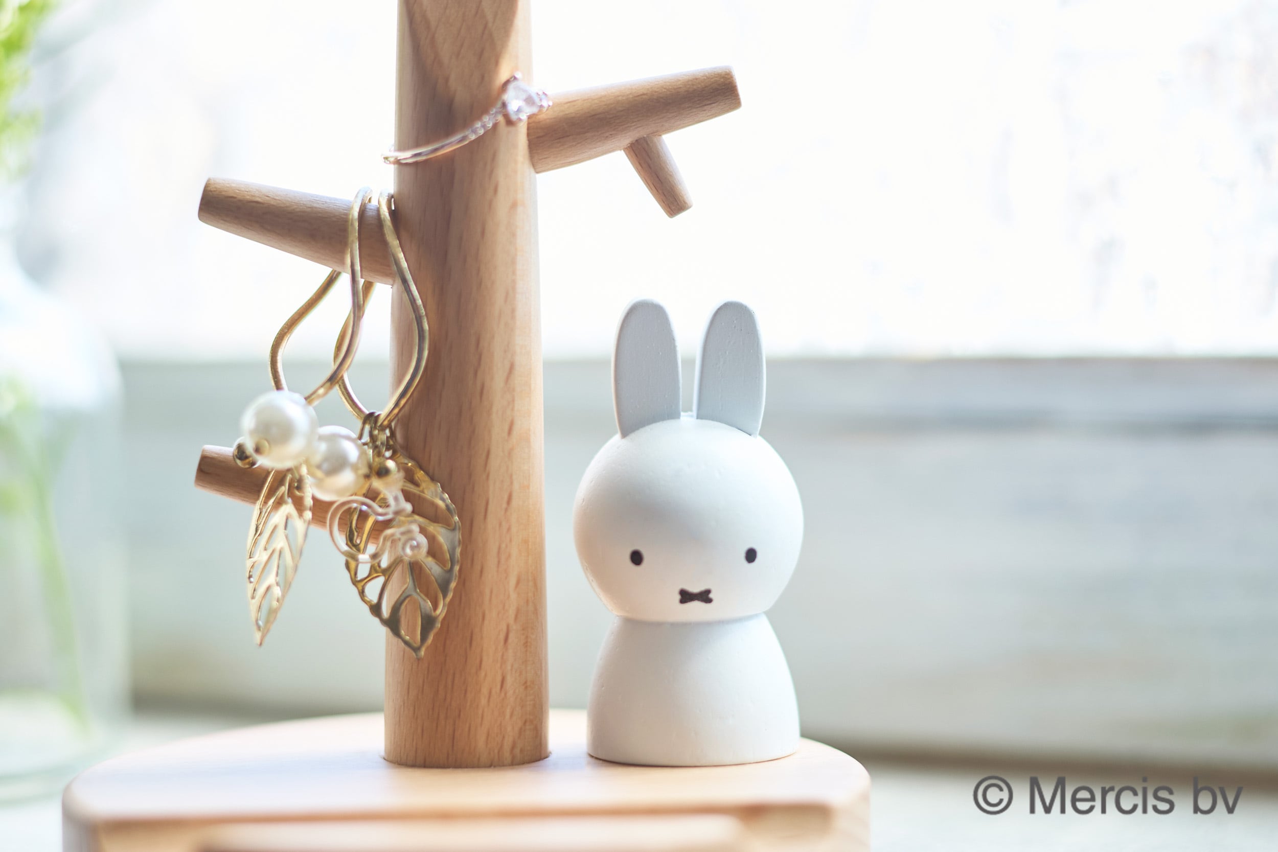 ミッフィー ドールスマートフォンスタンド | ニチガン 公式オンライン