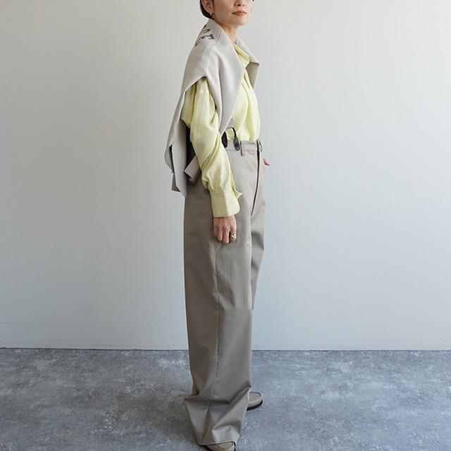 サスペンダーパンツ