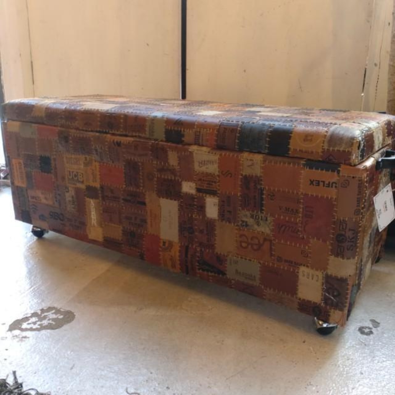 【受注生産】TOPANGA Funiture　Vintage Jeans Leather Patchwork Bench Stool　2-seater　Dining　Chaise lomgue　Box