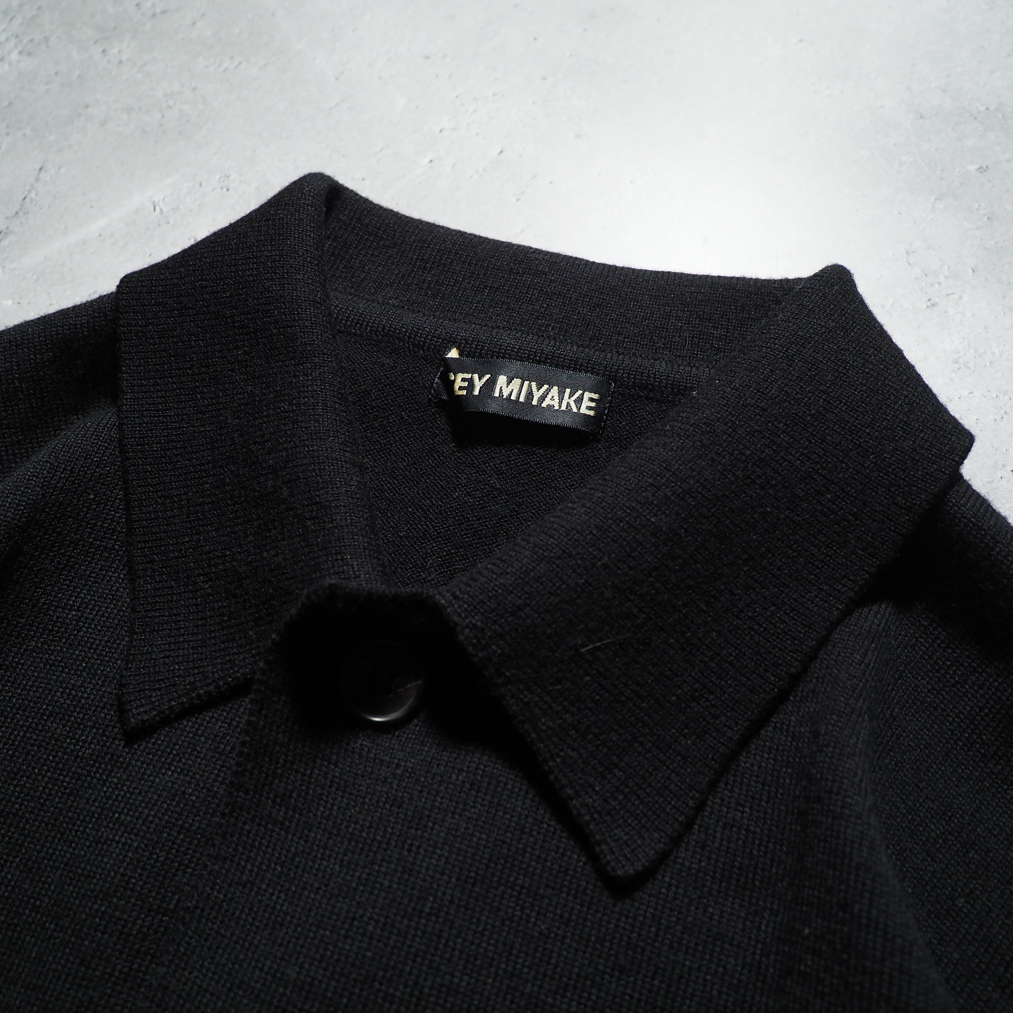 1990s " Old ISSEY MIYAKE " Black wool knit shirt cardigan