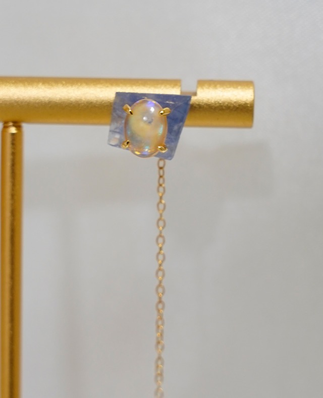 （SV）Tanzanite＆Opal pierced