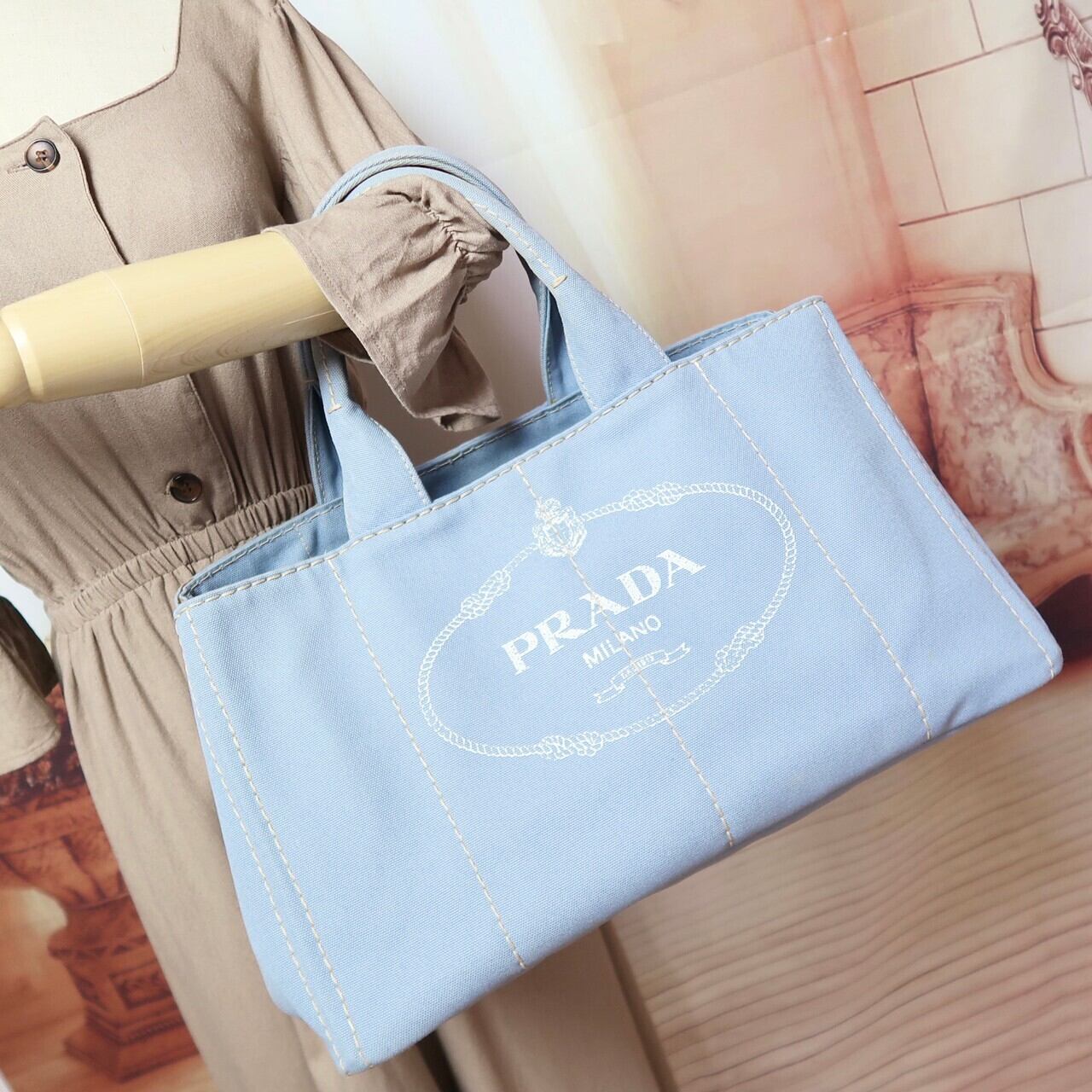 PRADA カナパ　L