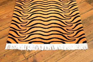 Tibetan Tiger Rug 《Sサイズ•アンティークテクスチャ•チベットウール•スクウェア691》チベタンタイガーラグ