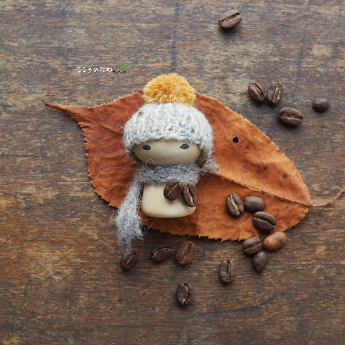 木のお人形オブジェ（コーヒー豆さん）