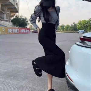 【送料無料】 スカート トップス付き 2点セット オールインワン サロペット ロングスカート マーメイド Aライン フレア ロング ミモレ かわいい 大人可愛い 大人女子 こなれ感 シンプル カジュアル 大人 上品 おしゃれ お洒落 ラフ コンサバ エレガント フェミニン ガーリー 無地 春 秋 20代 30代 40代 レディース 女性 デート お出かけ お茶会 女子会 休日 演奏会 授業参観 着回し プチプライス デイリーユース 普段使い オルチャン 韓国系 ファッション 着痩せ インスタ映え