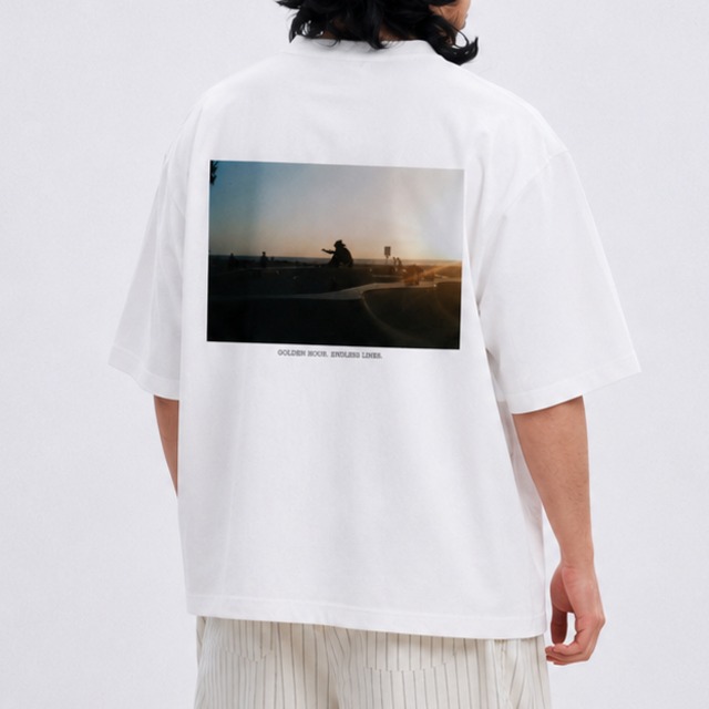 GOLDEN HOUR. ENDLESS LINES. Tシャツ o-011