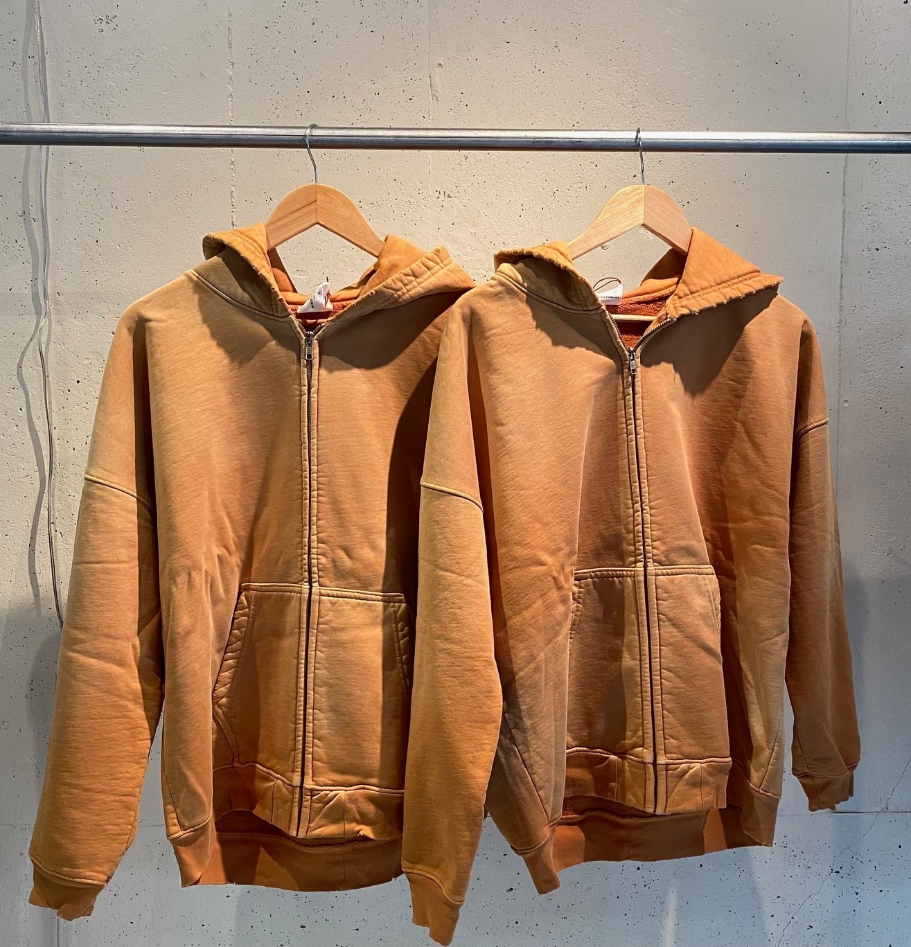 MOOJI MOOJI CLASSIC 1930 HOODIE STREET | ATOM.