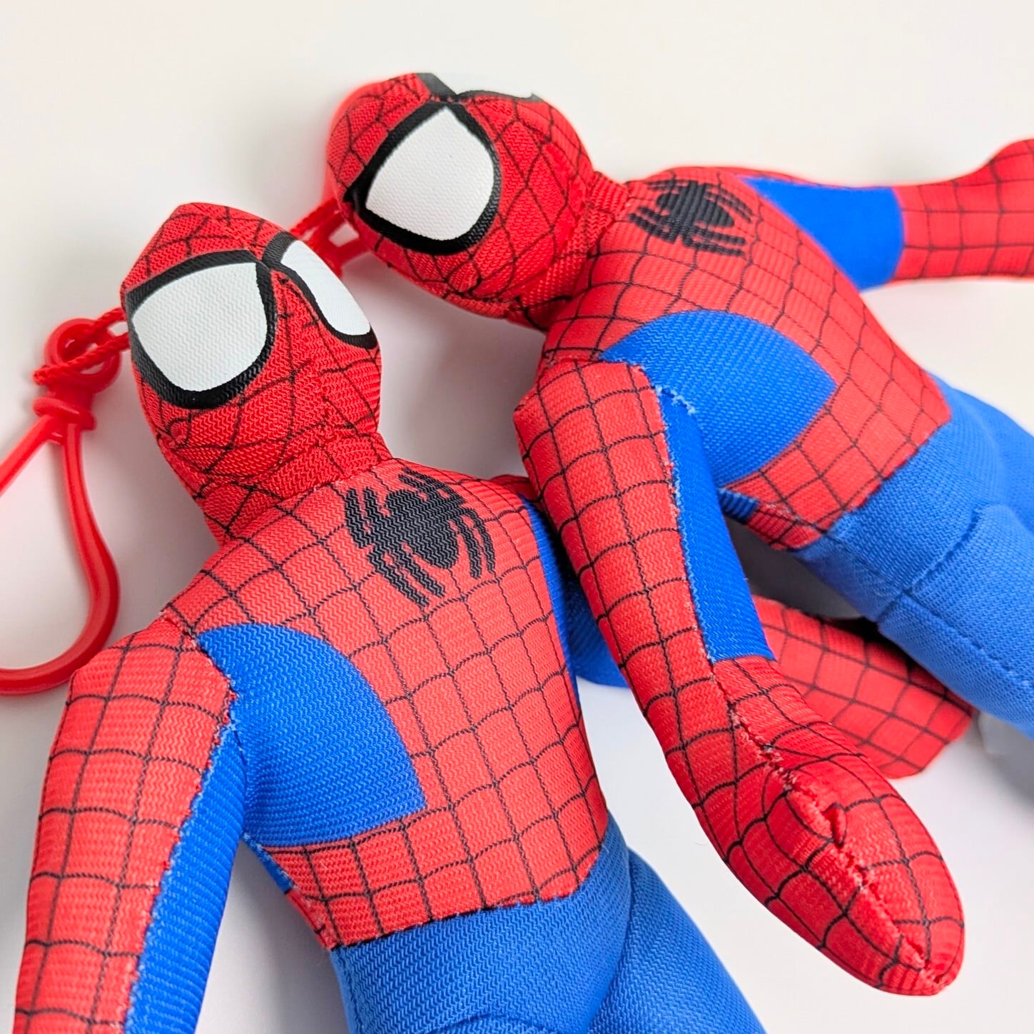 ♧【 Spider-Man ( スパイダーマン ) 】plush KeyHolder / ぬいぐるみキーホルダー 〚アメリカン雑貨 アメトイ〛