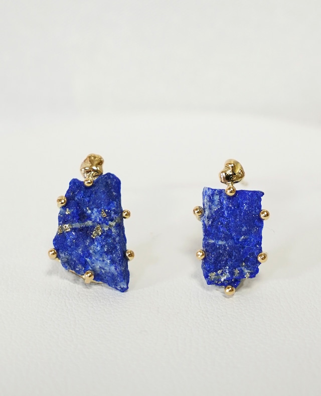 Lapis lazuli Rough stone pierced