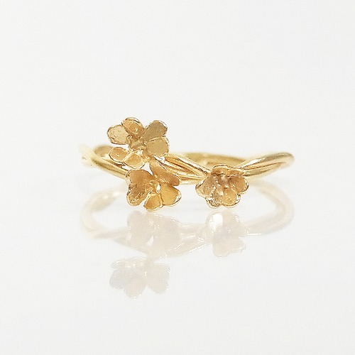 小さな小さなクローバーリング(gold)