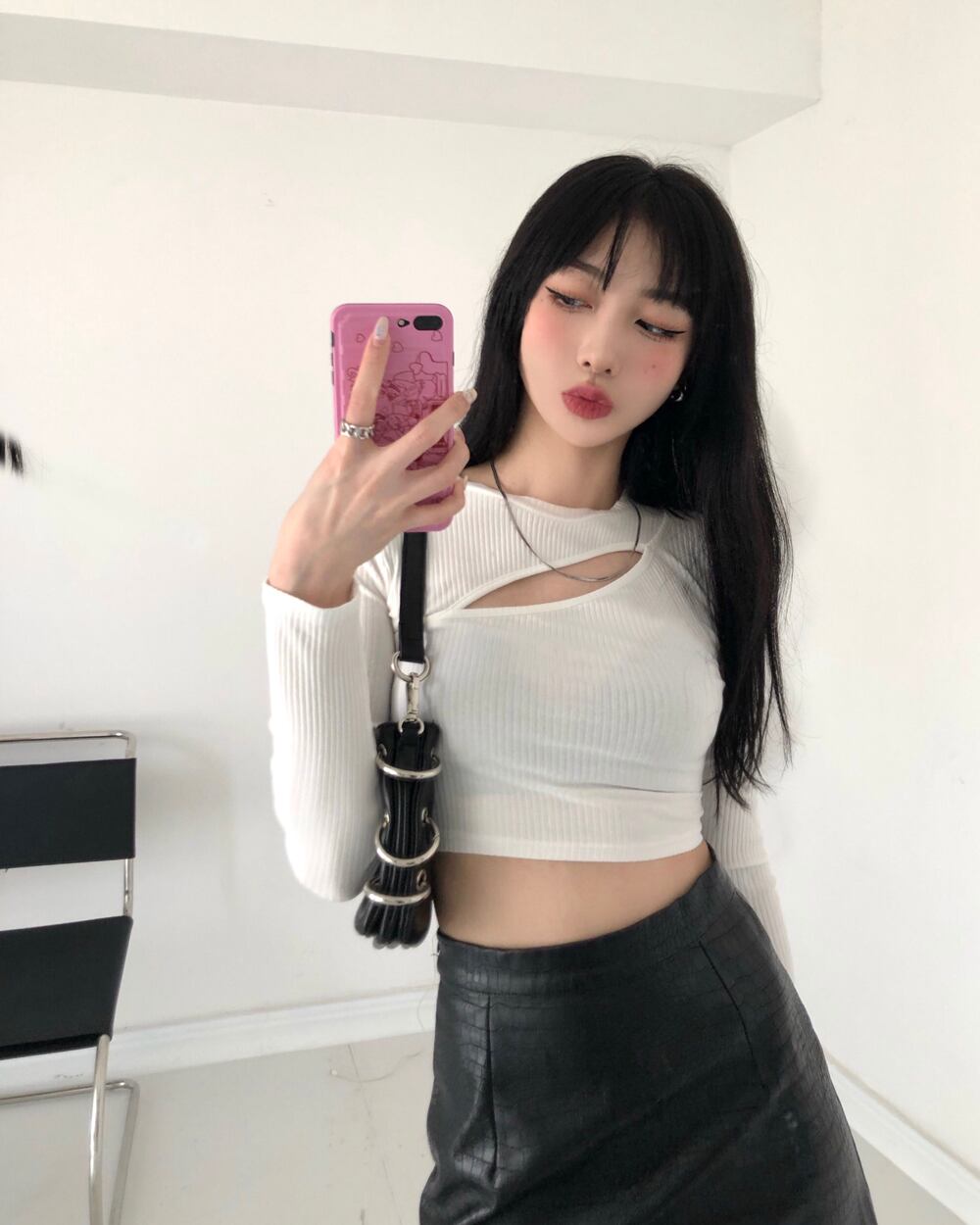 Tシャツ ショートホワイトトップス サマースタイル ロング 夏物 ブラックストロベリース53882371738