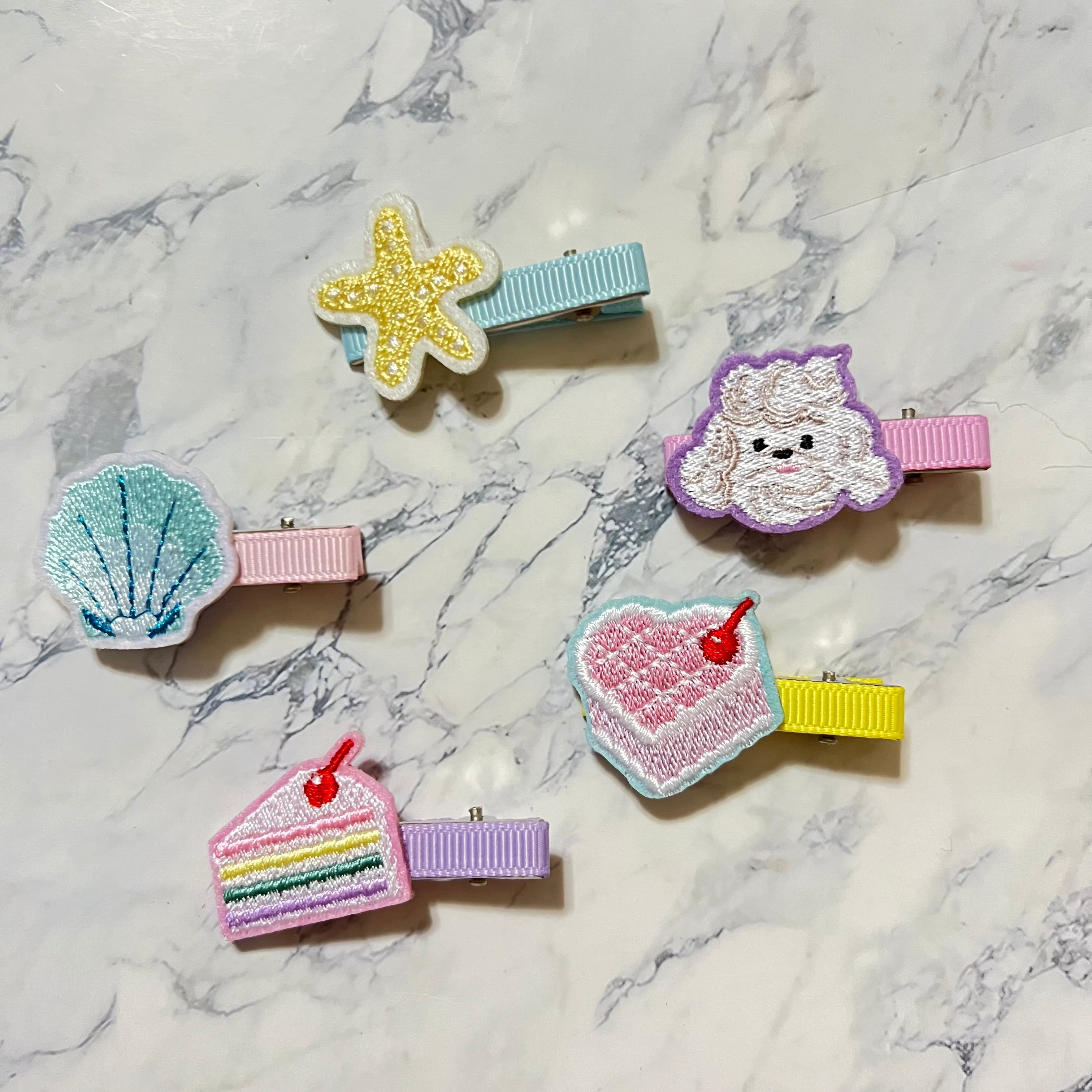 〖76〗ゆめかわ 刺繍 ベビーヘアクリップ | 【Love Note】꙳ *ﾟ