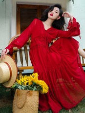 【0162】V-neck Tiered Red Long Sleeve Dress