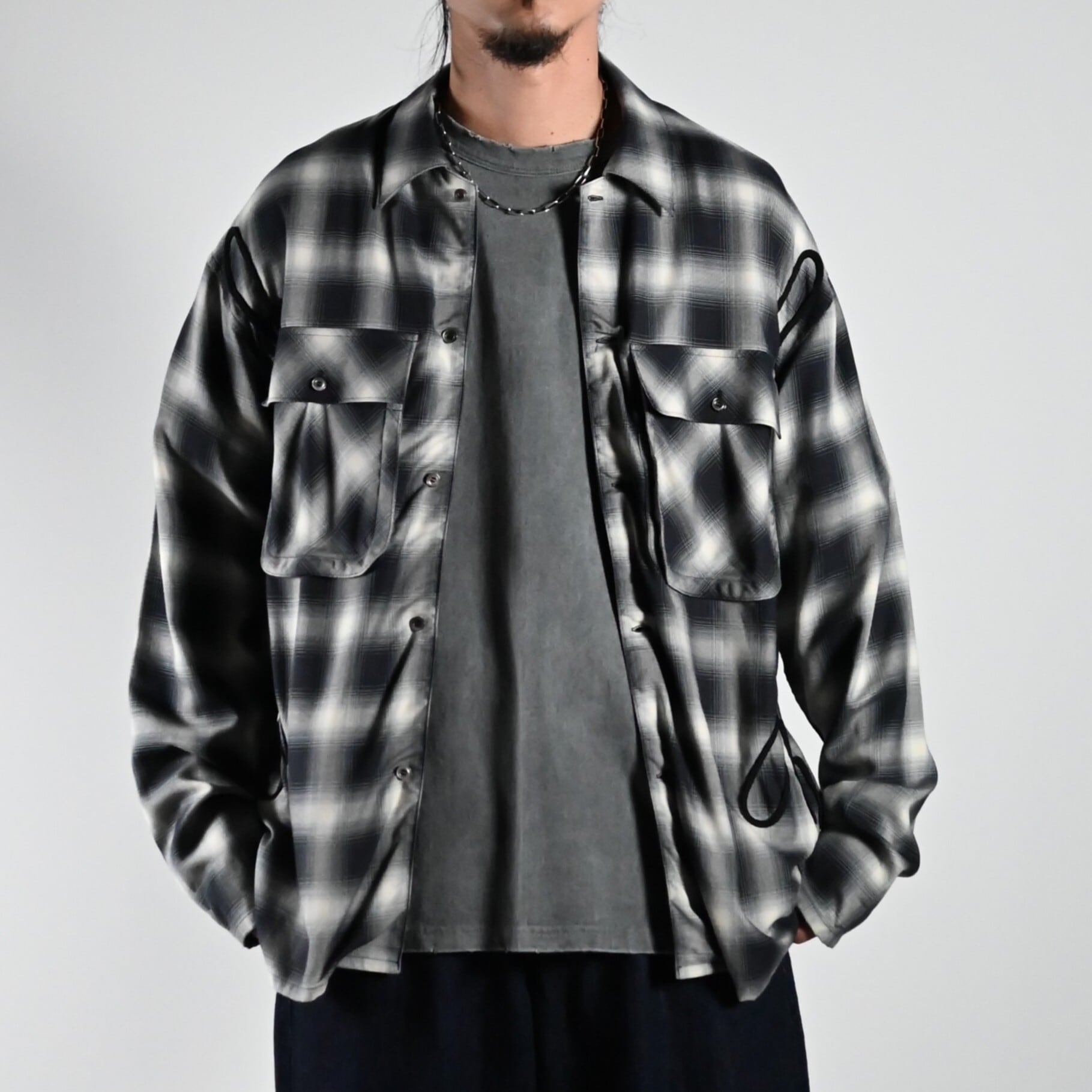 YASHIKI / Shirotsume V-neck Vest | GANKO