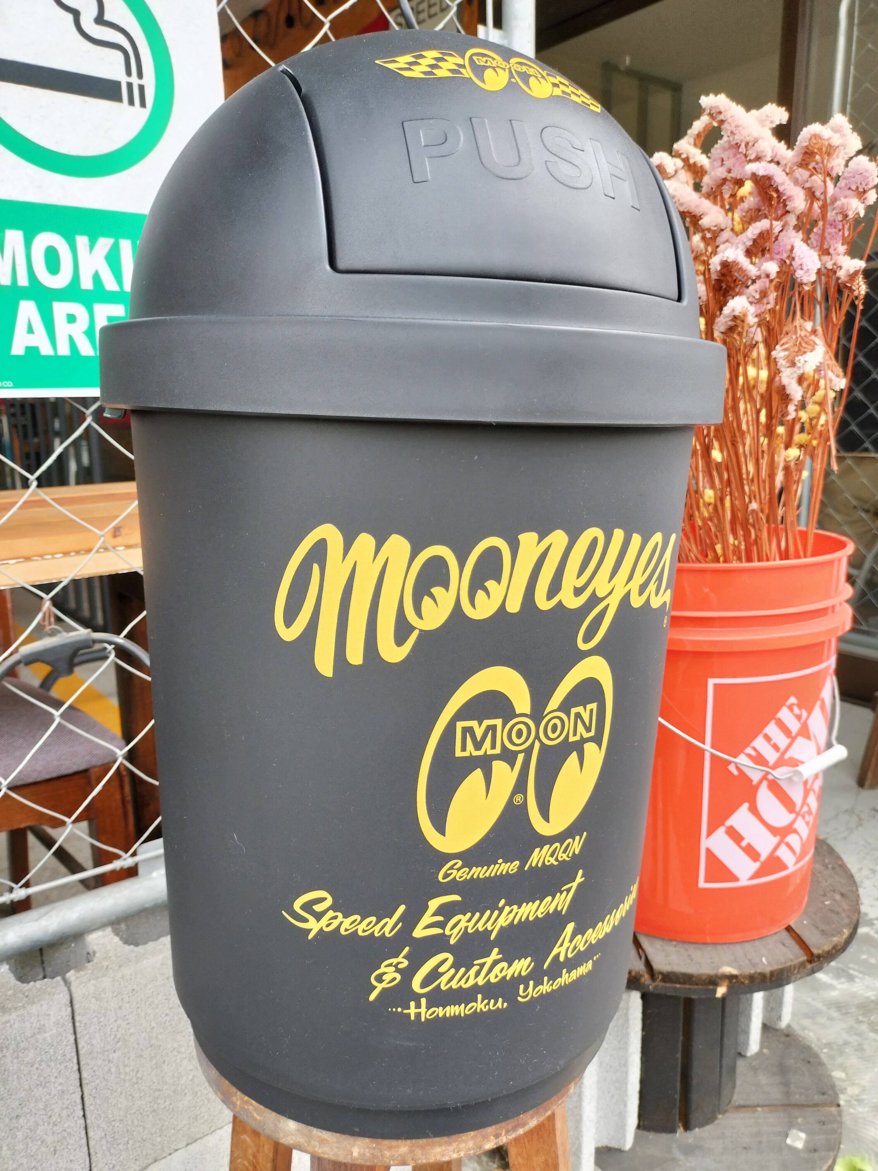 MOONEYES/ムーンアイズ◆35Lダストビン/ゴミ箱◆インテリア ダストボックス 黒 ブラック