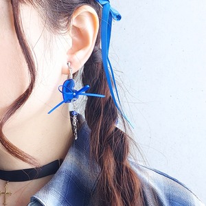 推し活 アクセサリー 概念グッズ イヤリング 痛くない ハート おしゃれ 大ぶり レディース リボン 【 ハートウイングリボン サファイアカラー ブルー 青 】