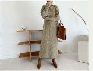 ケーブル編み タートルネックワンピース　AJ1079-8067