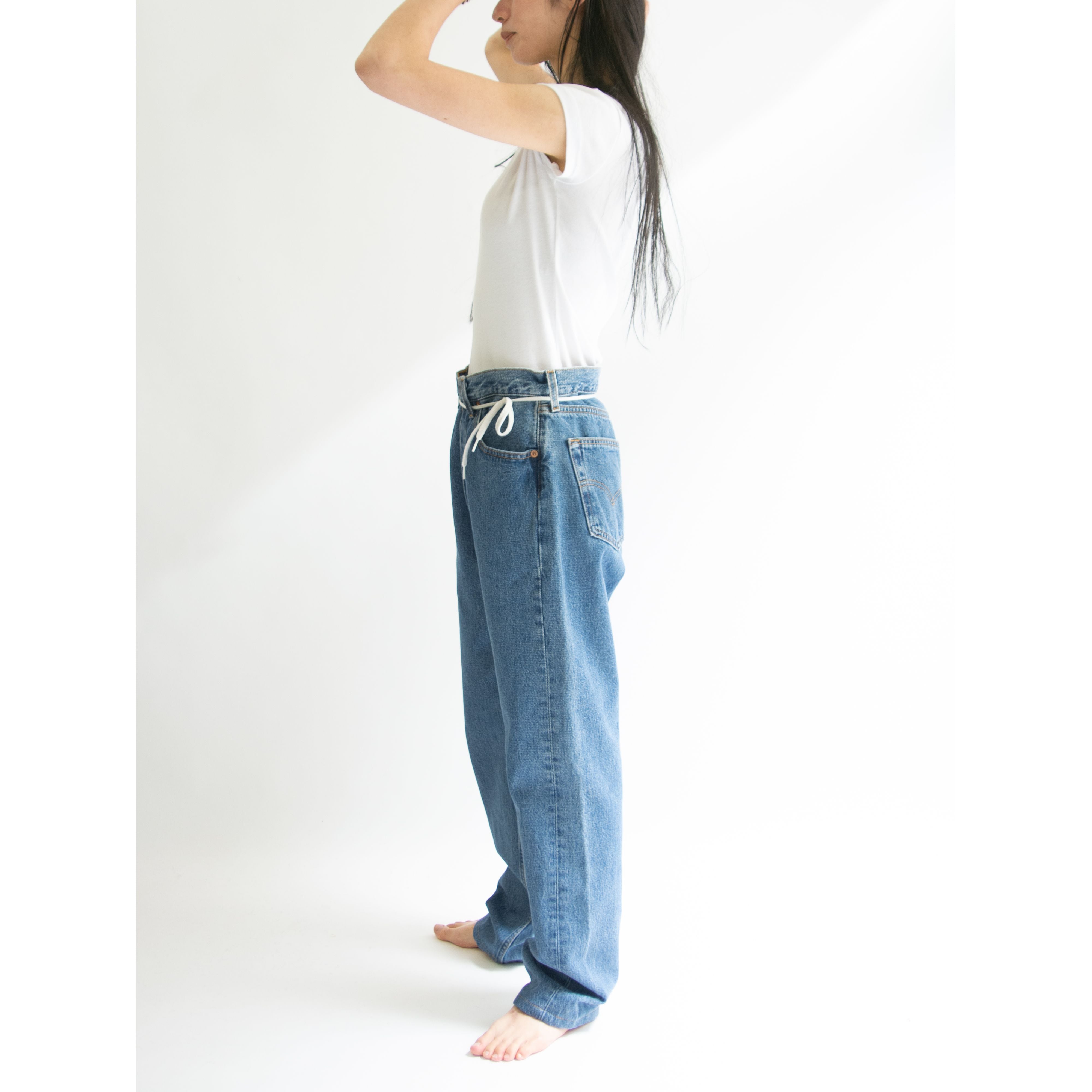 リーバイス HIGH-WAISTED STRAIGHT デニムパンツ ジーンズ