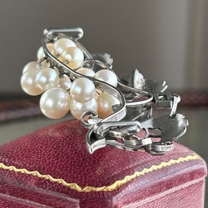 アンティーク　合金製あこや本真珠　葡萄の帯留め