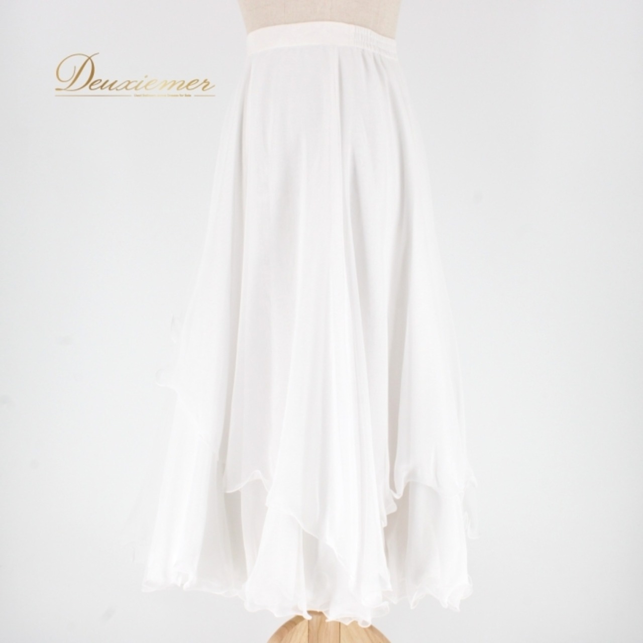 社交ダンス 衣装 スタンダード スカート レッスンウェア レディース 練習着 SEKINE セキネ 白 ホワイト系 無地 シンプル フォーマル ふんわり 可愛い トレーニング ダンス 発表会 ステージ用 おしゃれ 薄手 動きやすい 上品 優雅 レディースファッション エレガント 装飾なし パーティー用 おすすめ 日本製 スポーツウェア 伸縮性 練習用 コスチューム 透け感 柔らか素材 清楚