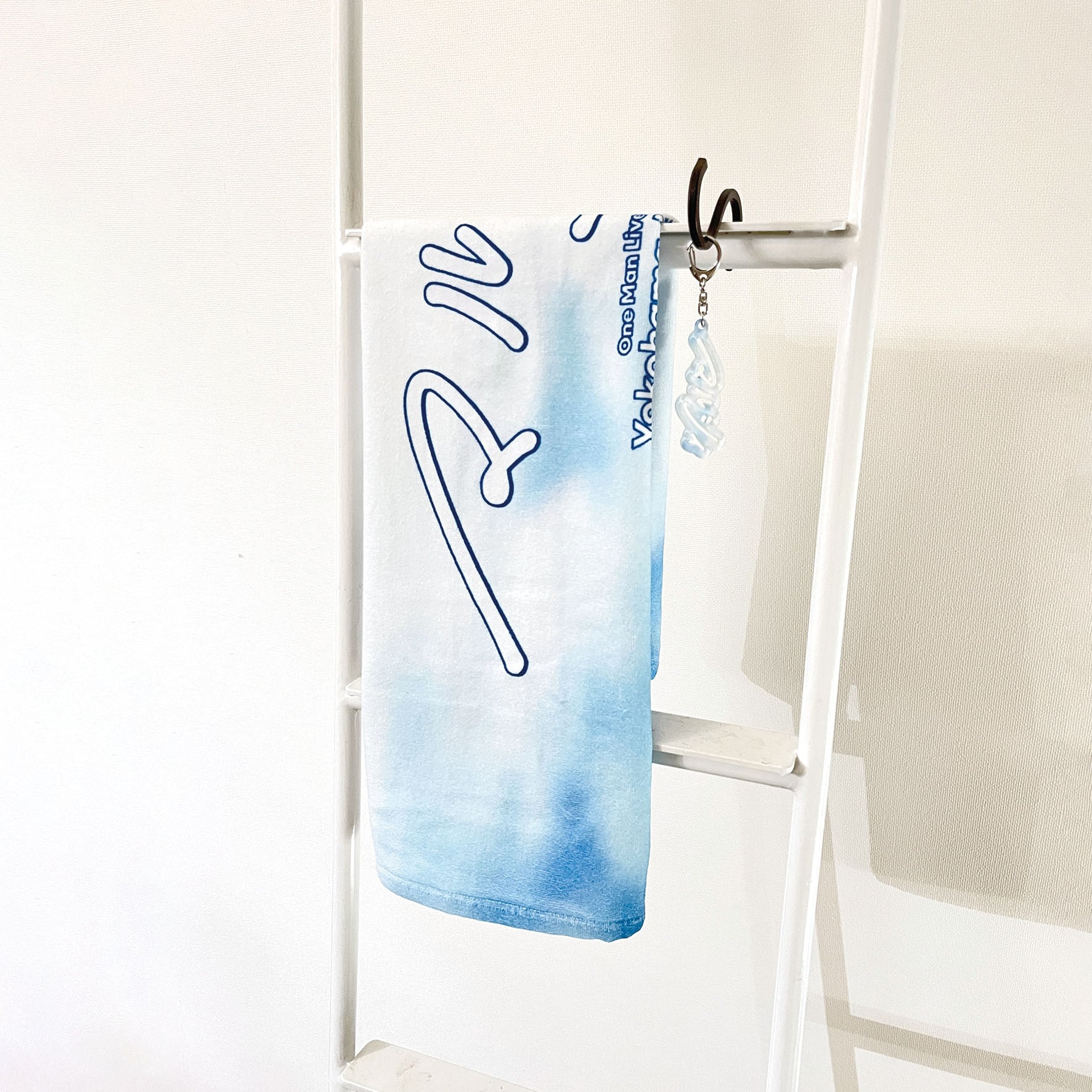 冬の横浜アリーナ フェイスタオル | Marcy Official Goods