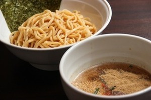 煮干つけ麺　(麺250g)