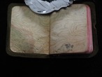 アンティーク豆本「THE GOSPEL ACCORDING TO ST. MARK」（折れ、書き込みあり） 画像4