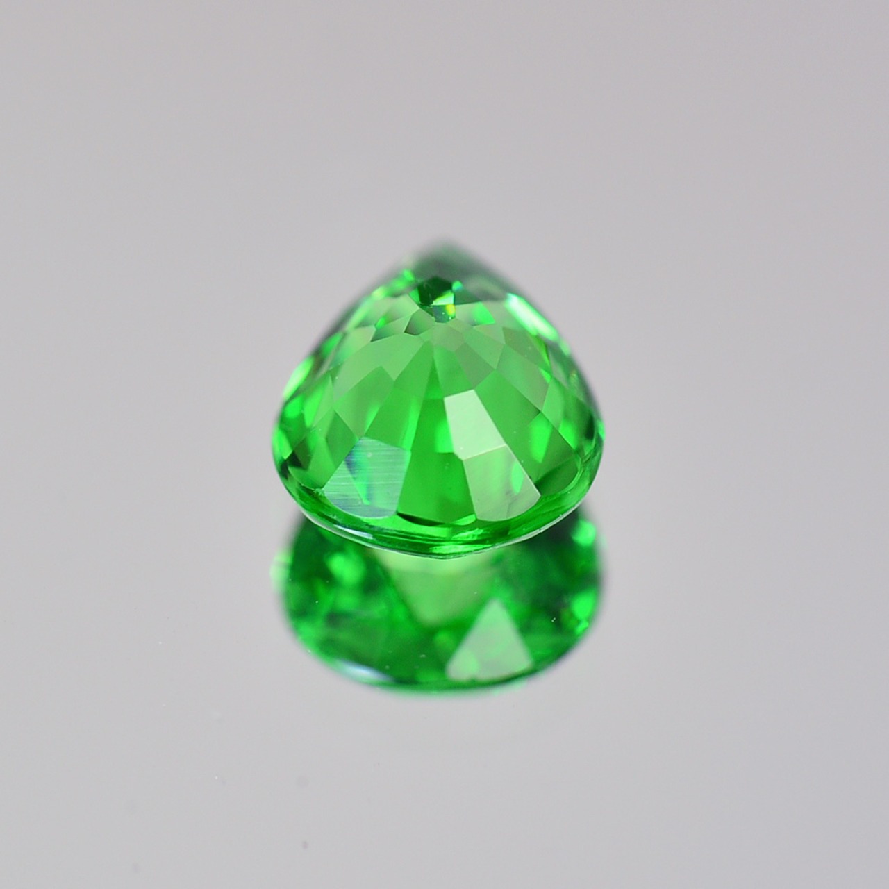 ソ付 ツァボライト ガーネット 0.478ct ルース ペアシェイプ
