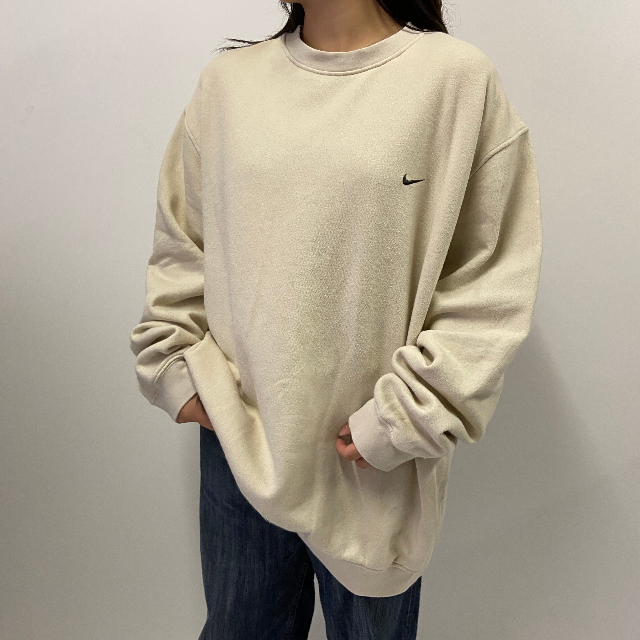 Nike ナイキ ワンポイントロゴ スウォッシュ 刺繍 スウェットシャツ メンズxl 古着 ベージュ スウェット Cave 古着屋 公式 古着通販サイト