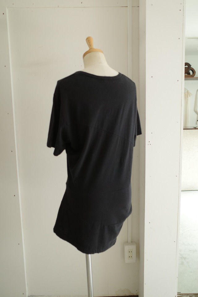 the black t-shirt(trico comme des garcons/1992)