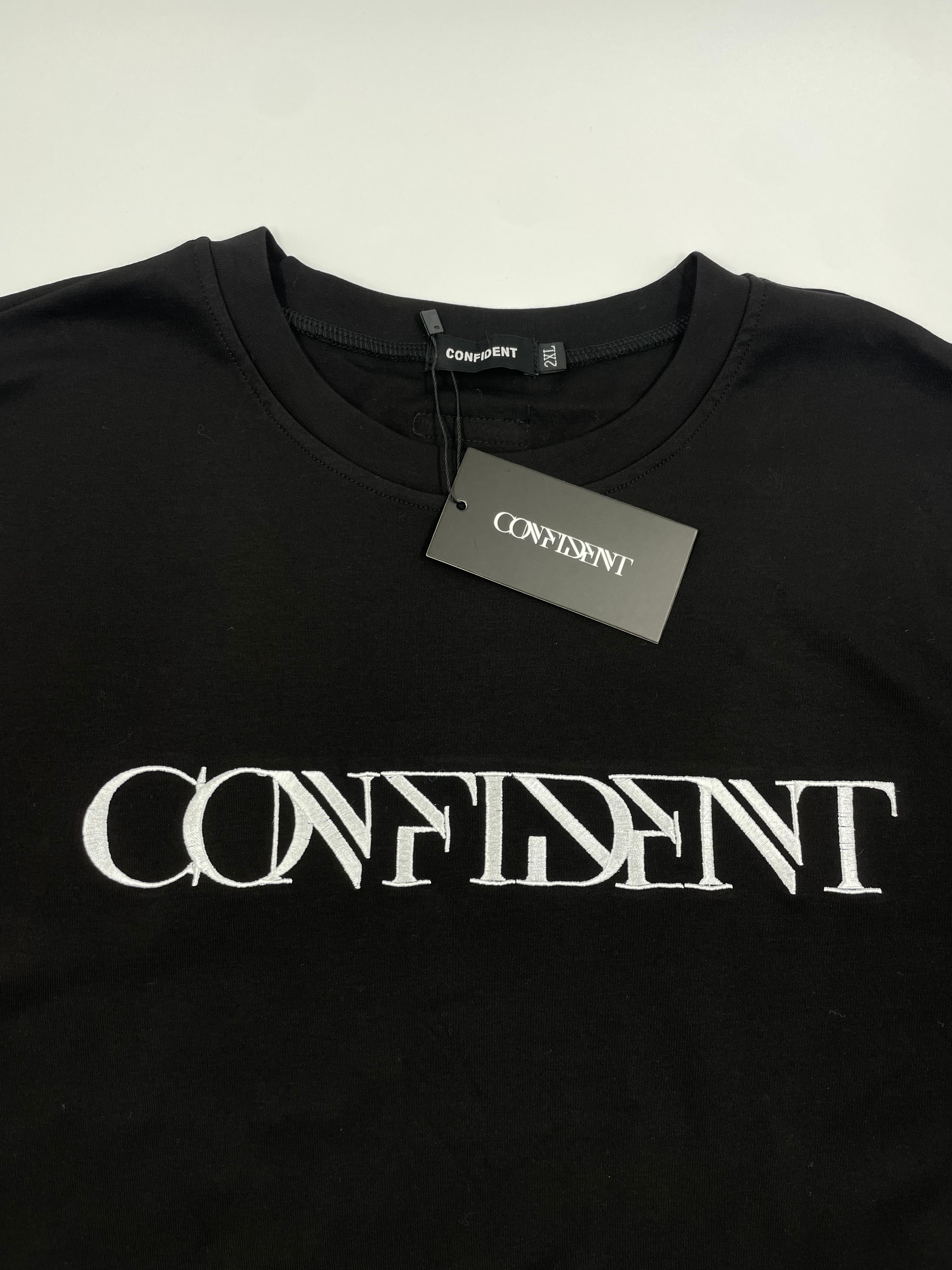 ロゴ入りTシャツ | CONFIDENT