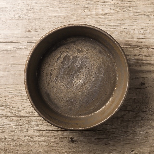 鉄錆 6寸切立鉢／吉永哲子
