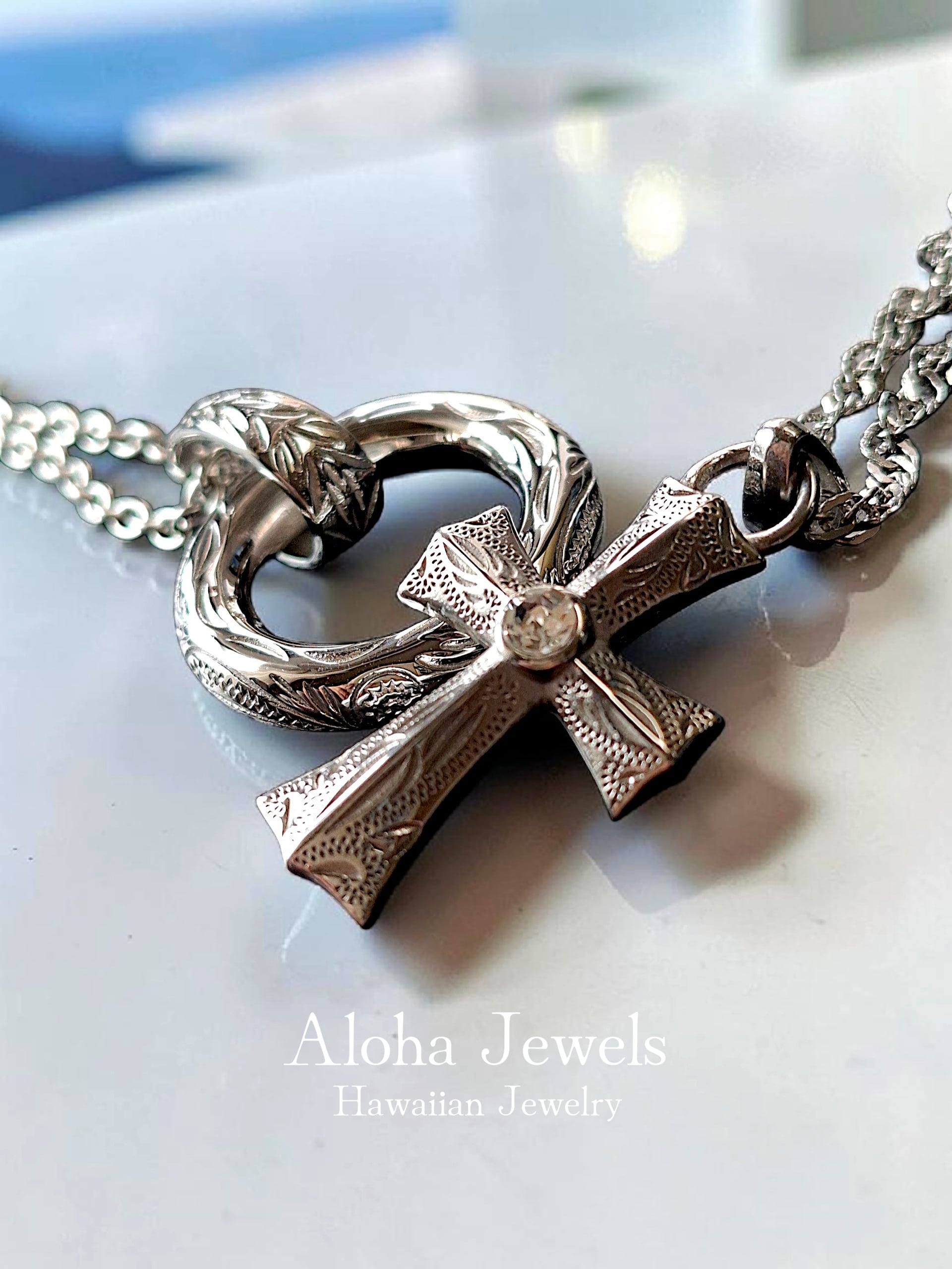 Eternal Lei Wave Scroll Necklace – ハワイアンジュエリー ネックレス