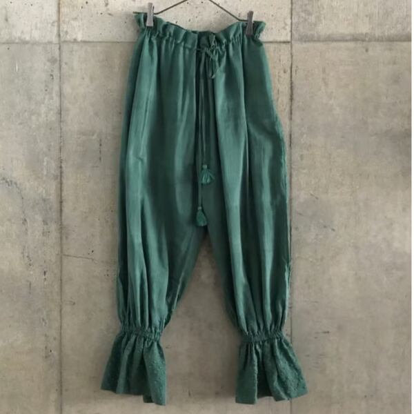 BUNON(ブノン) EMBROIDERY GATHER PANTS コットンシルク 裾フリル